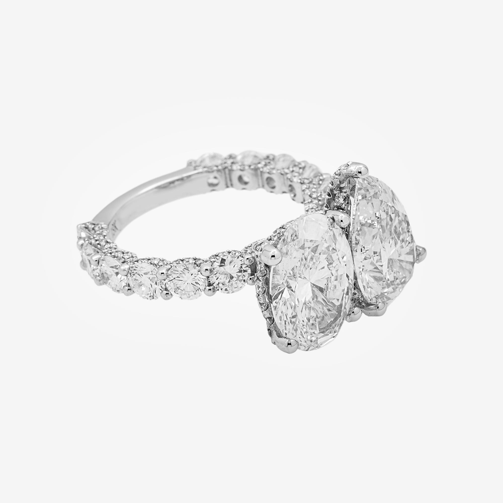 TWO-STONE OVAL DIAMOND RING IN WG