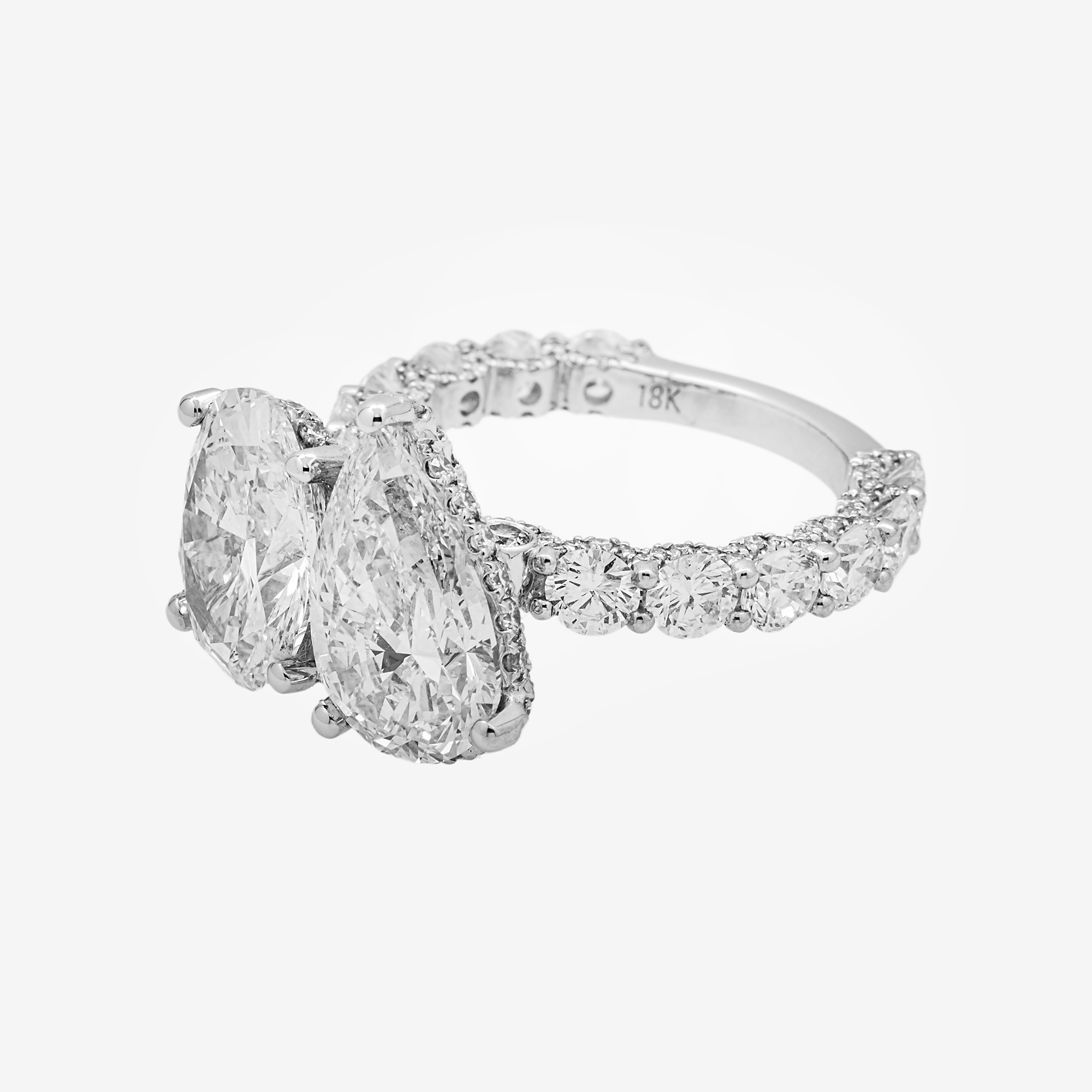 TWO-STONE OVAL DIAMOND RING IN WG