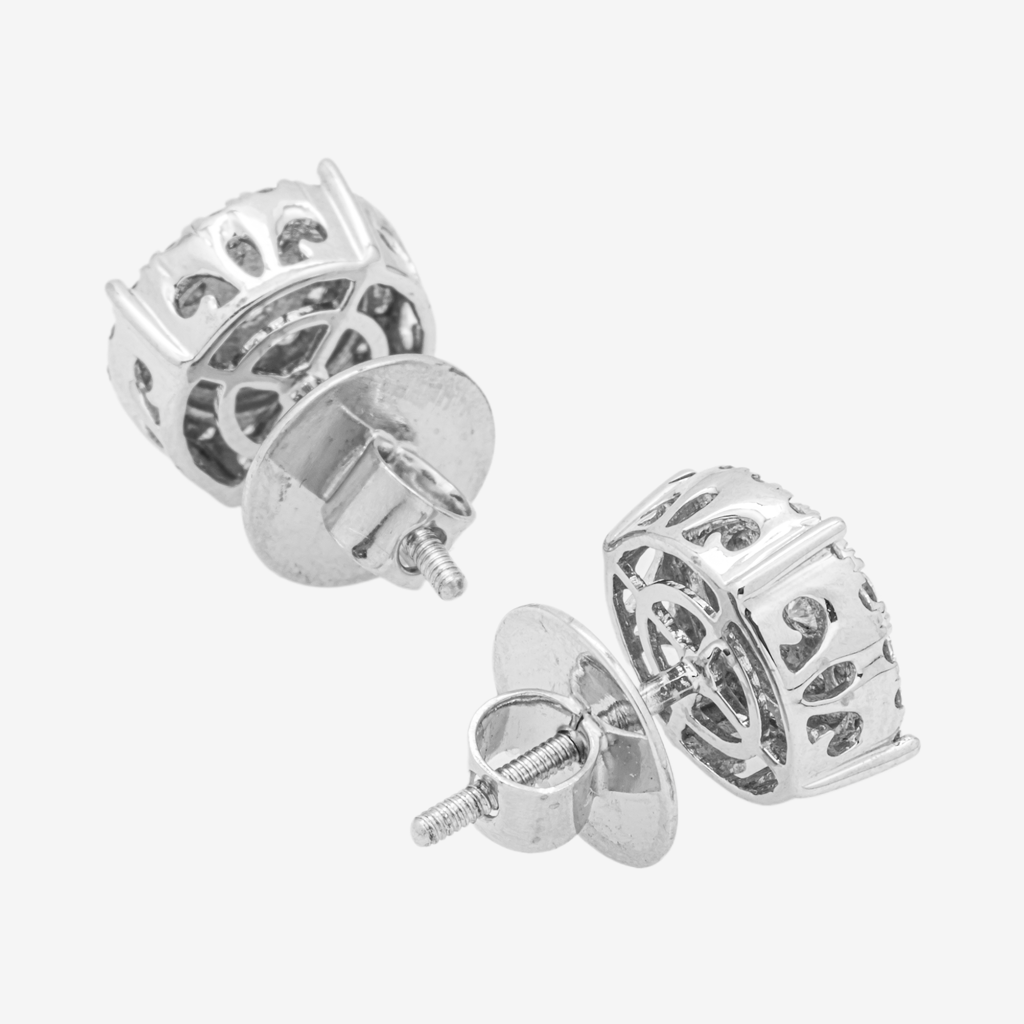 WHITE .41CT DIAMOND CIRCLE EARRINGS