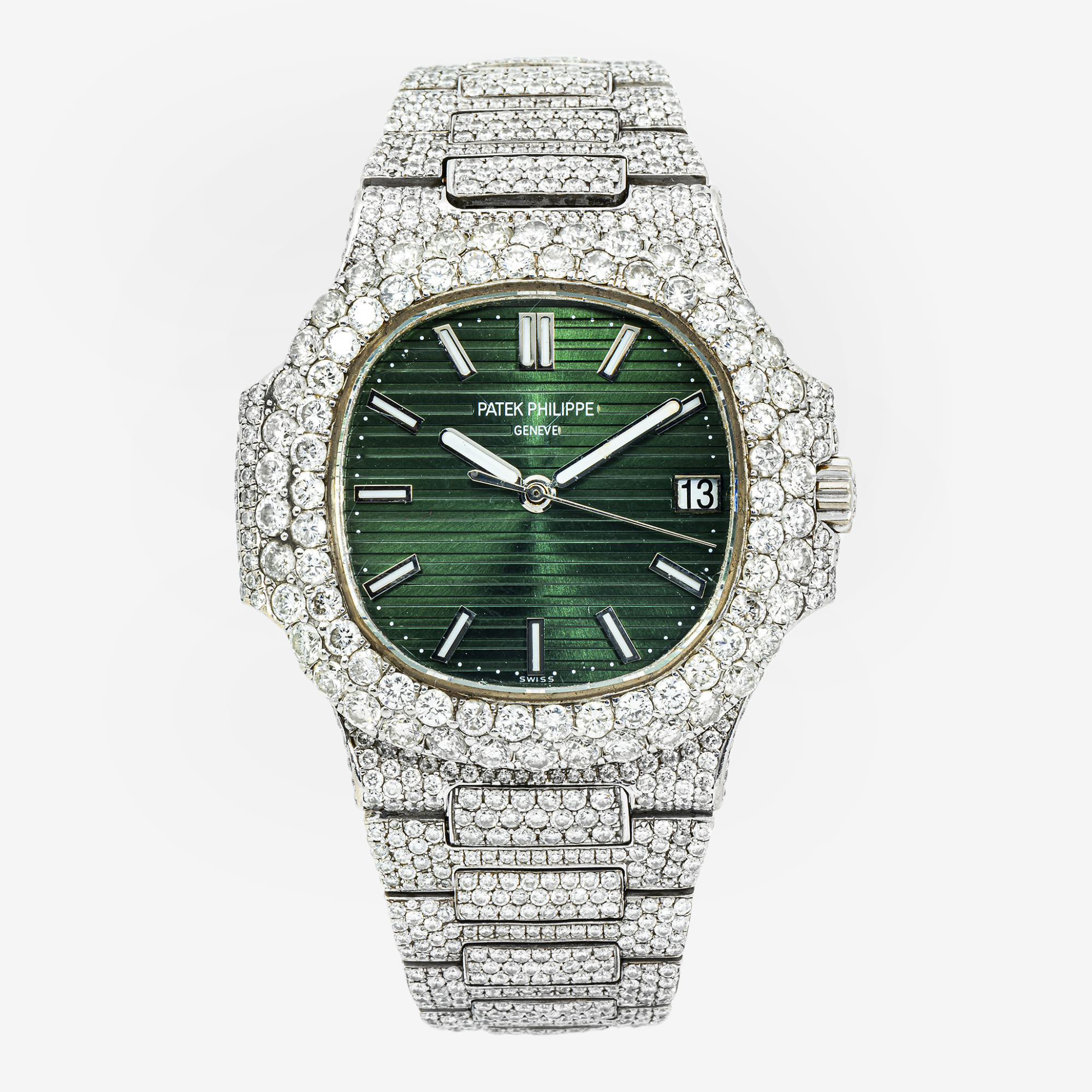 PATEK PHILIPPE NAUTILUS 5711 40MM WITH 22CT DIAMONDS