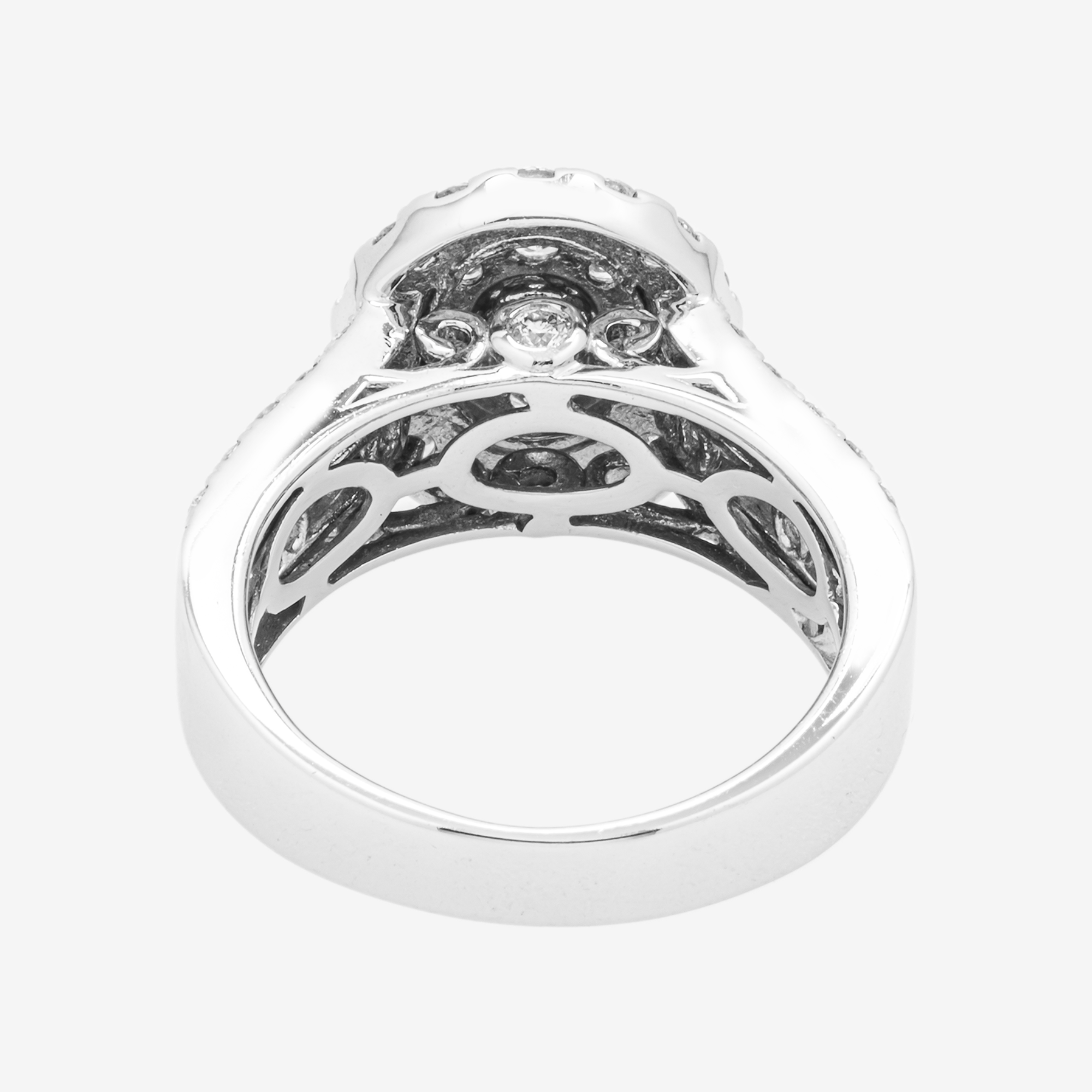 14K ROUND DIAMOND RING IN WG 2.6CT DIAMONDS