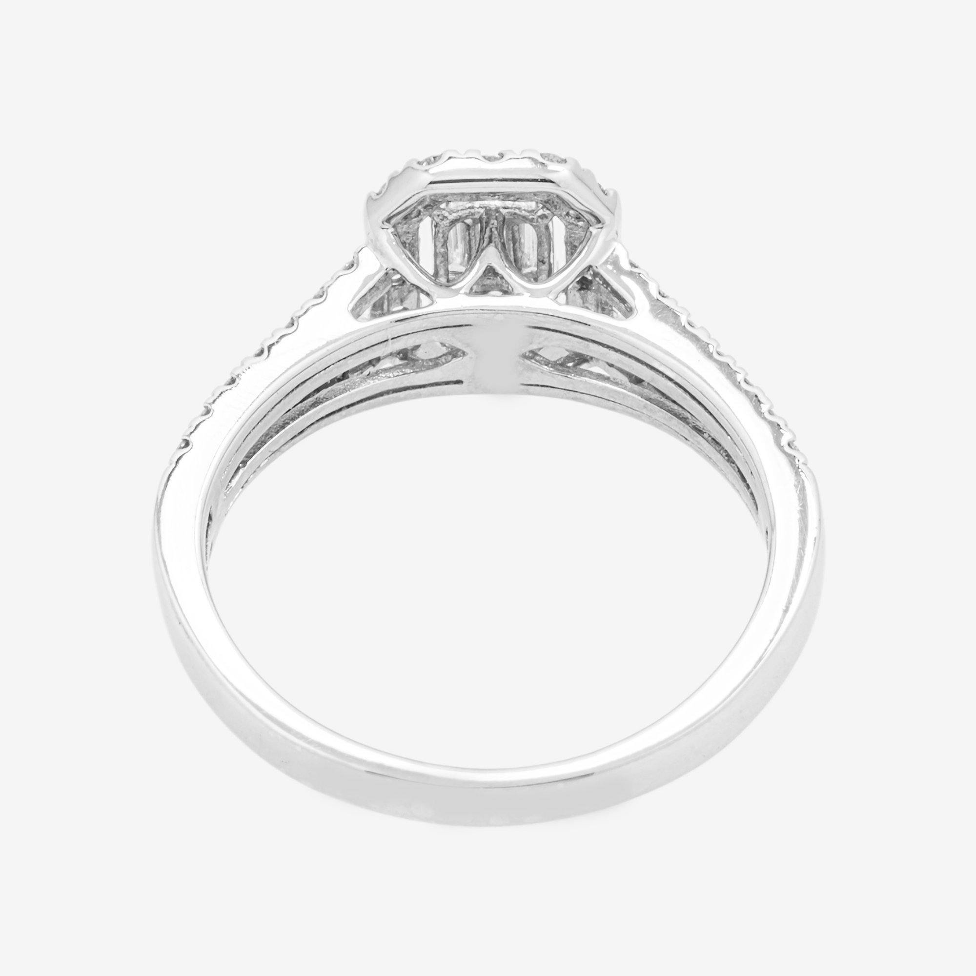 14K SPLIT SHANK DIAMOND RING IN WG 3.1ct