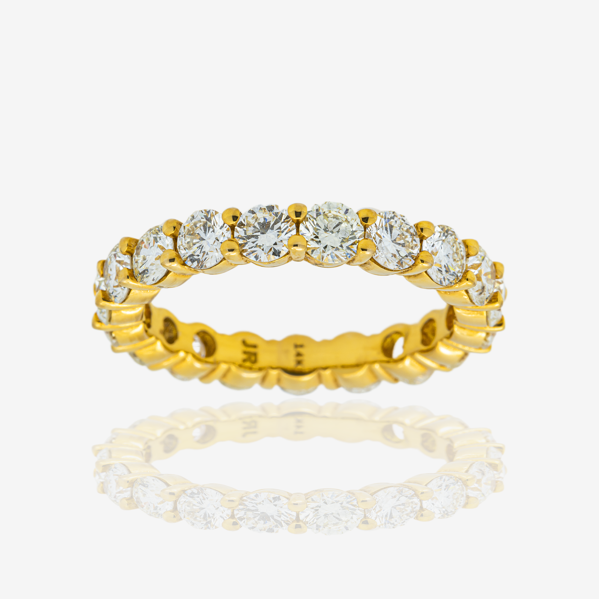 ETERNITY RING IN YG 2.4 CT DIAMONDS