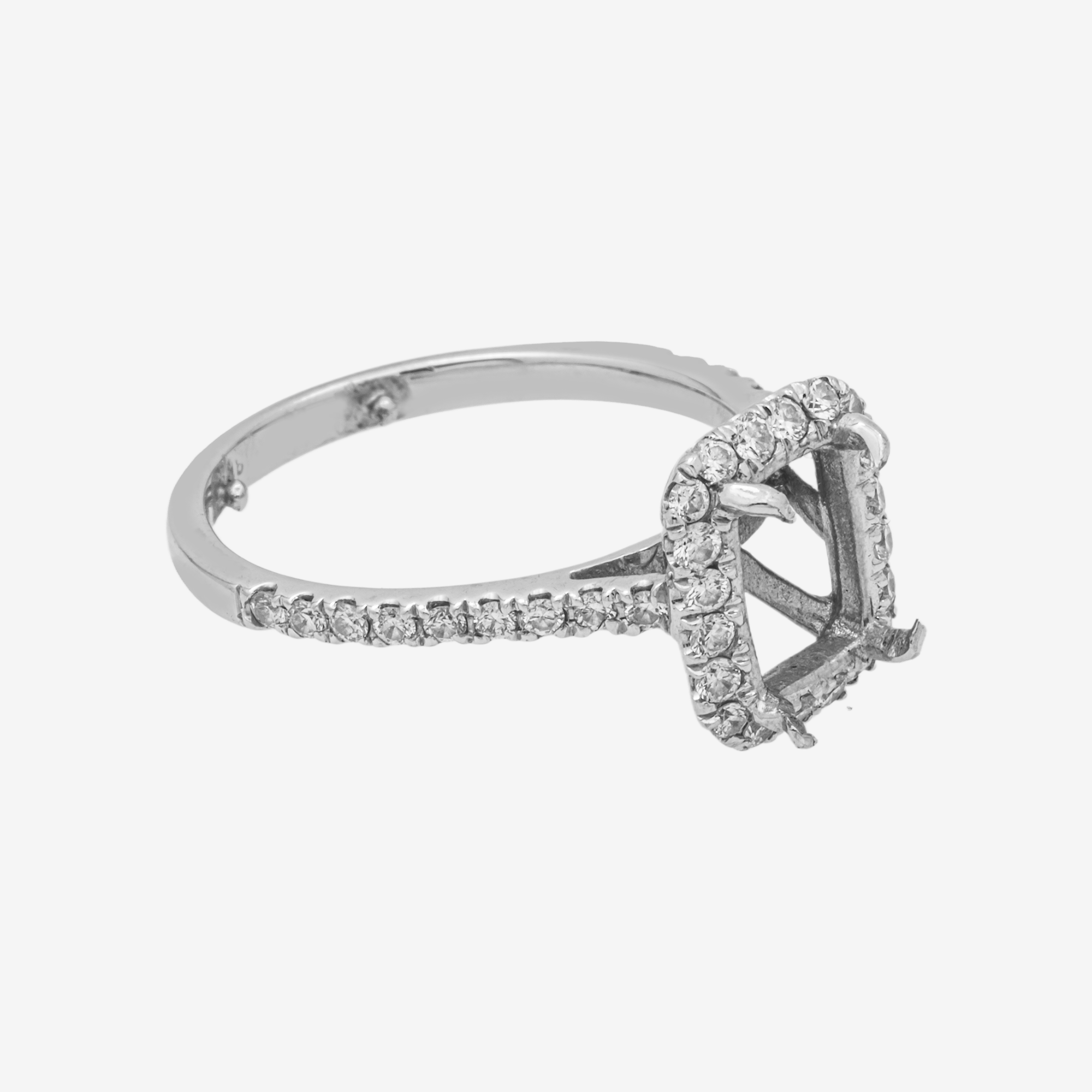 SQUARE ENGAGEMENT RING MOUNTING IN WG