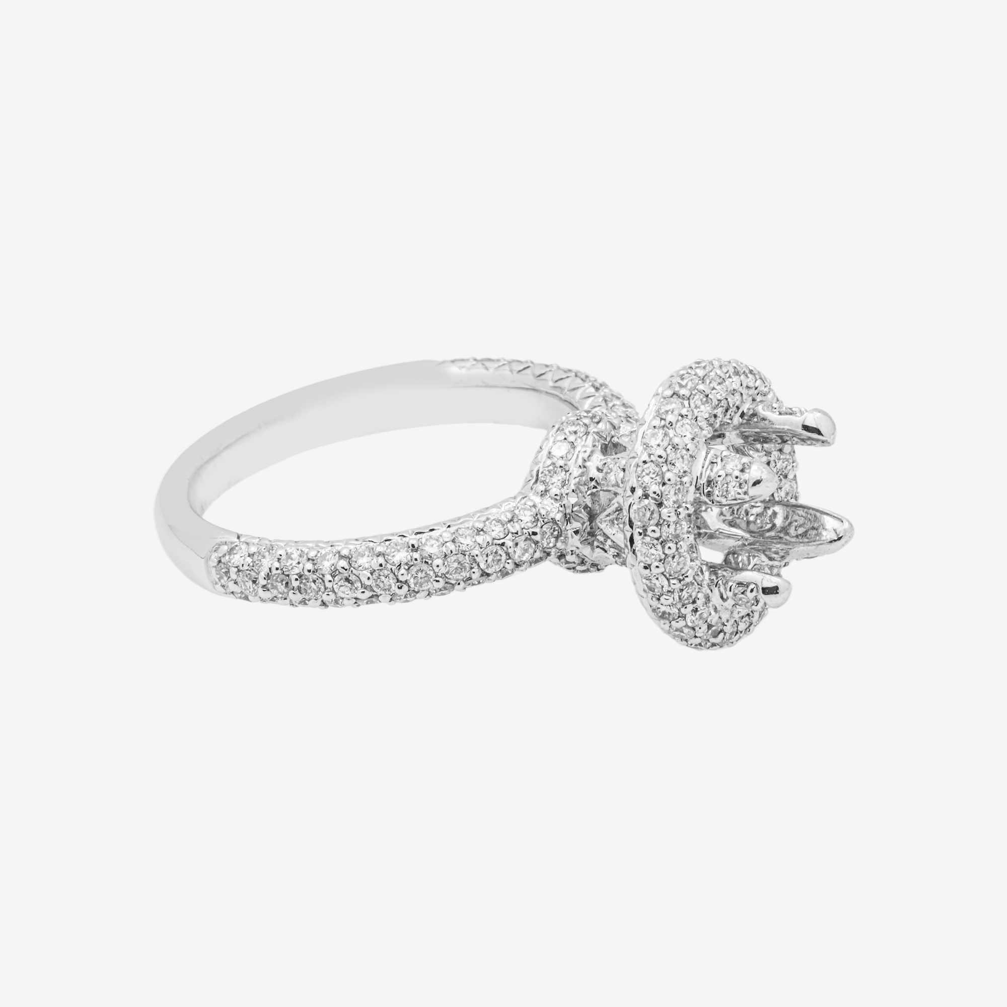 18K ROUND ENGAGEMENT RING MOUNTING IN WG 2.84CT DIAMONDS