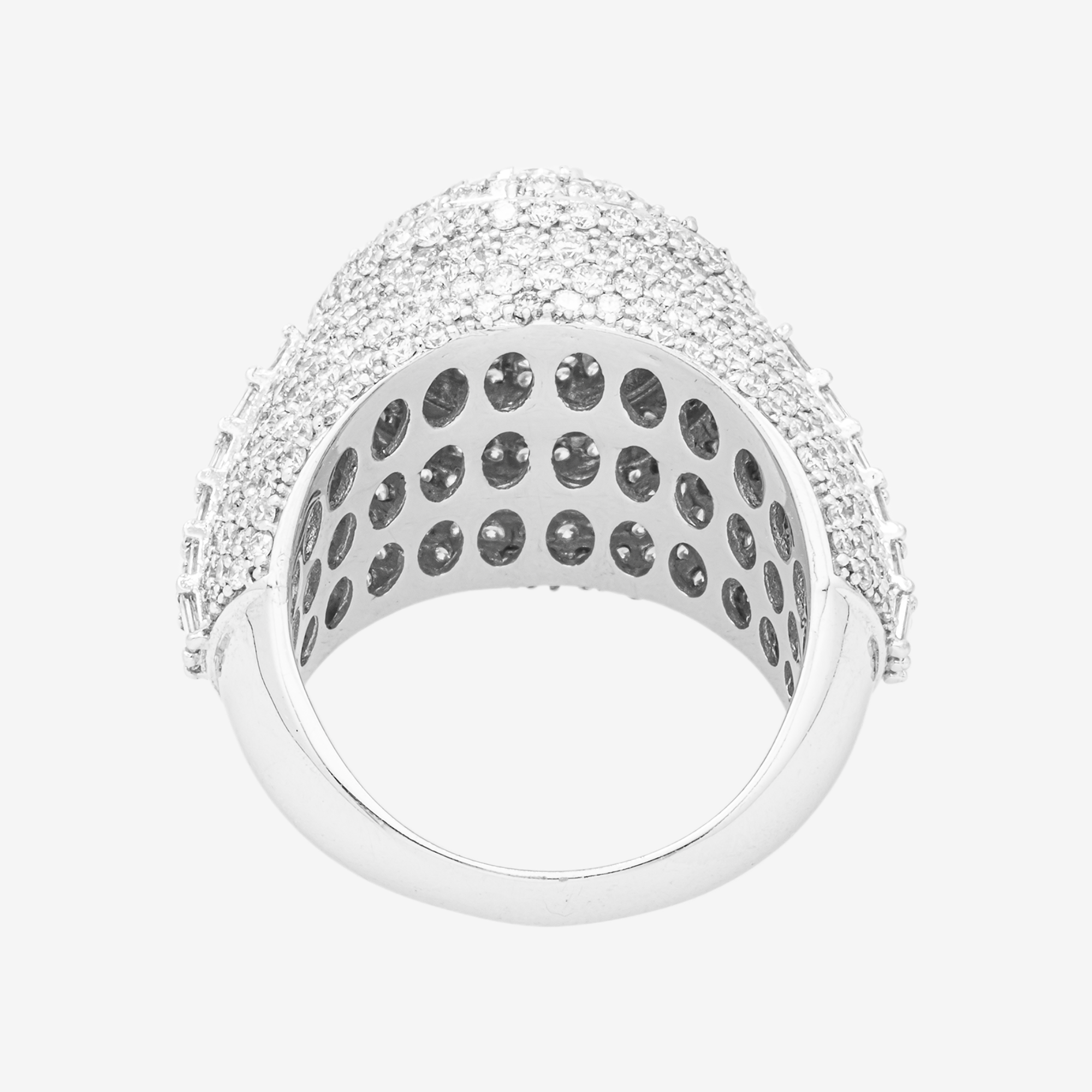 14K HALO DIAMOND RING IN WG 6.75 CT DIAMONDS