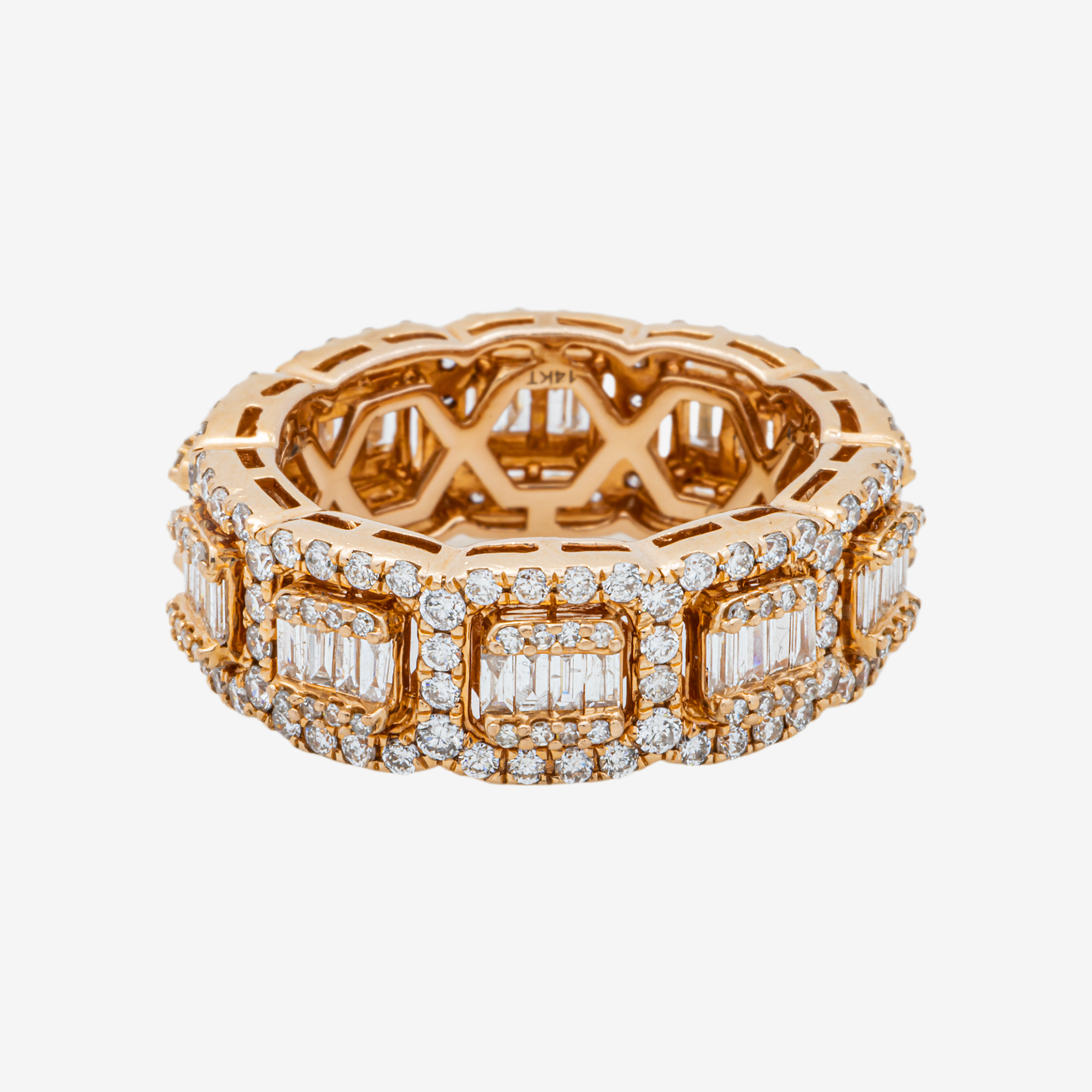 ROUND/BAGUETTE DIAMOND RING IN RG 5.6 CT DIAMONDS