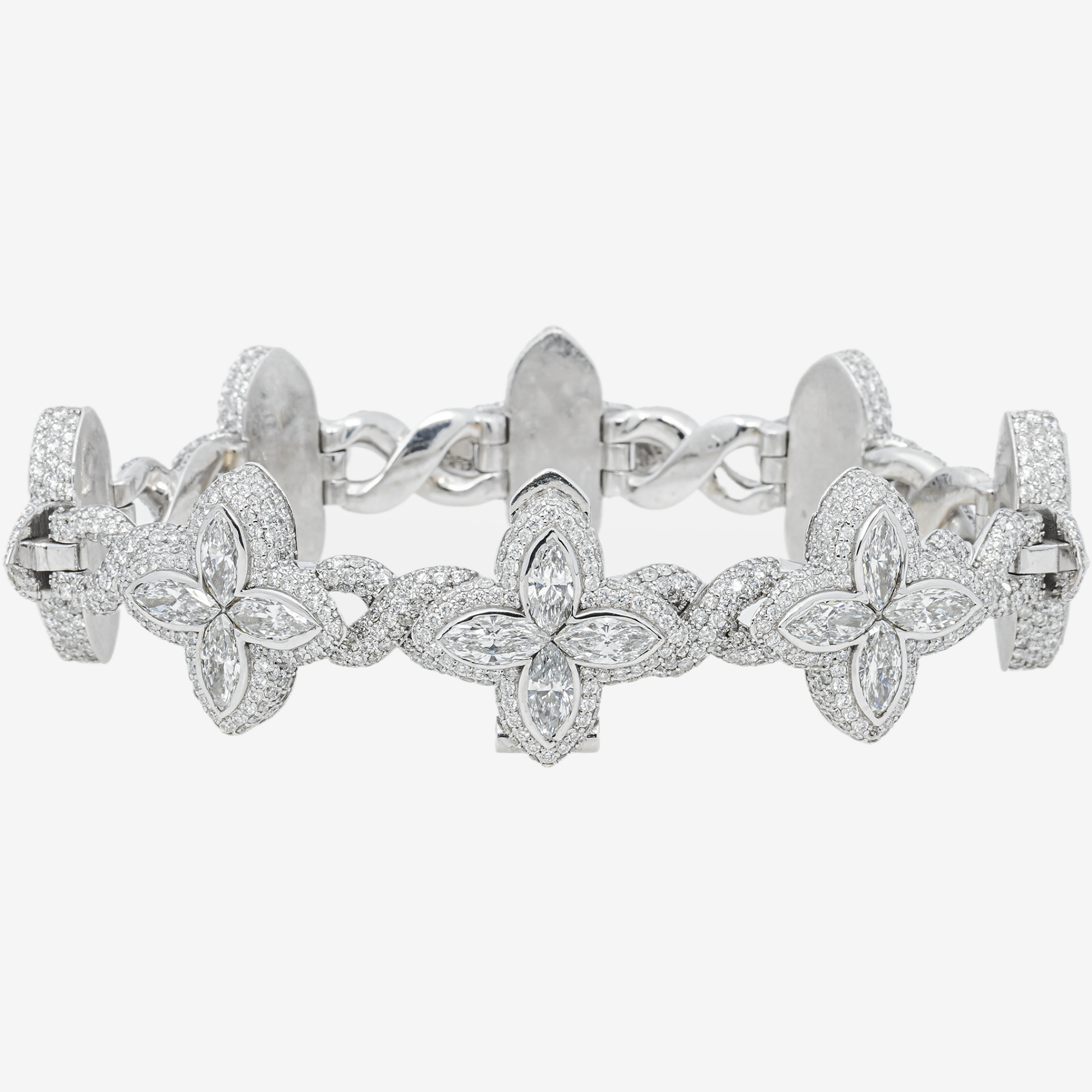 INFINITY X CLOVER LINK PEAR SHAPED DIAMOND BRACELET