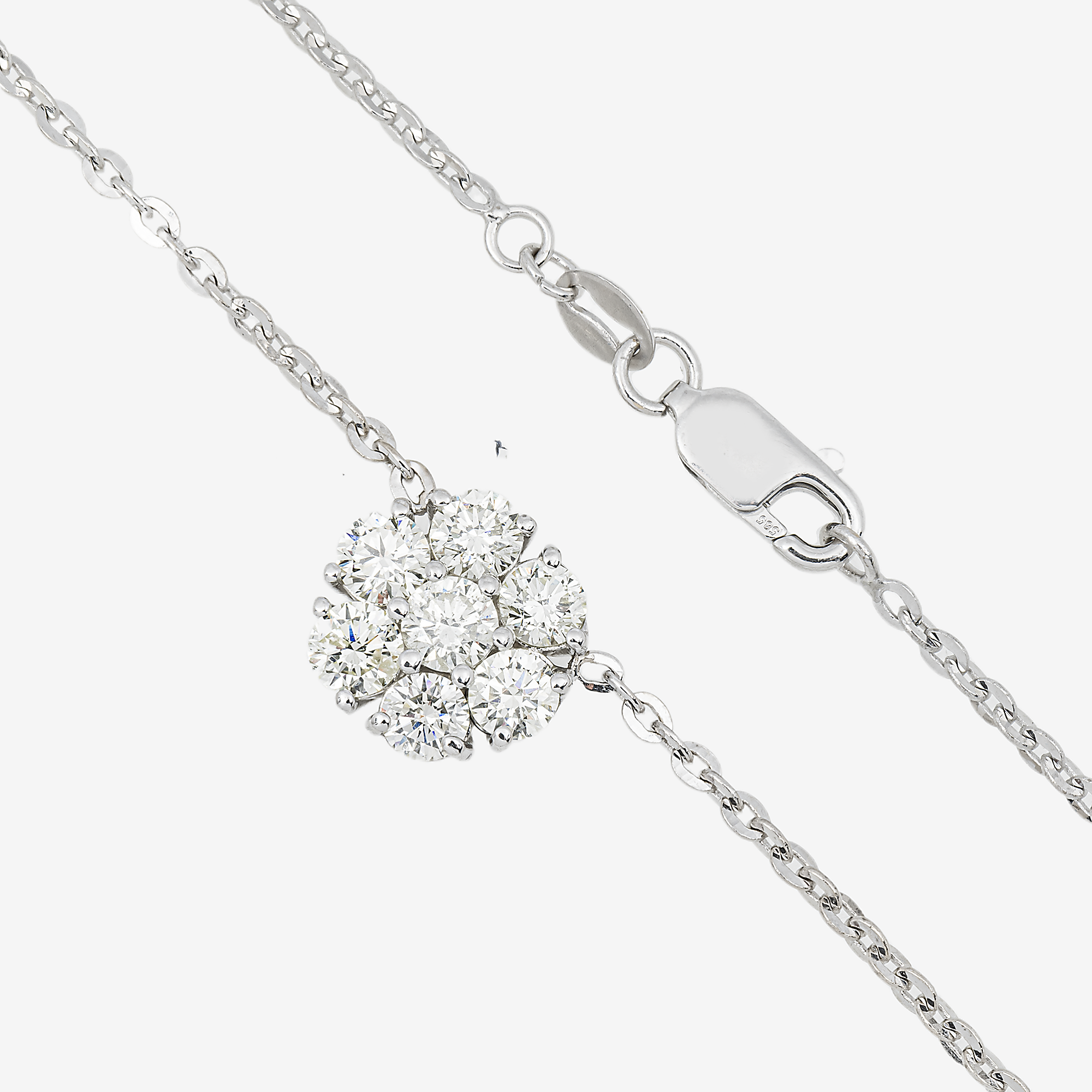 DIAMOND CLUSTER NECKLACE IN WG