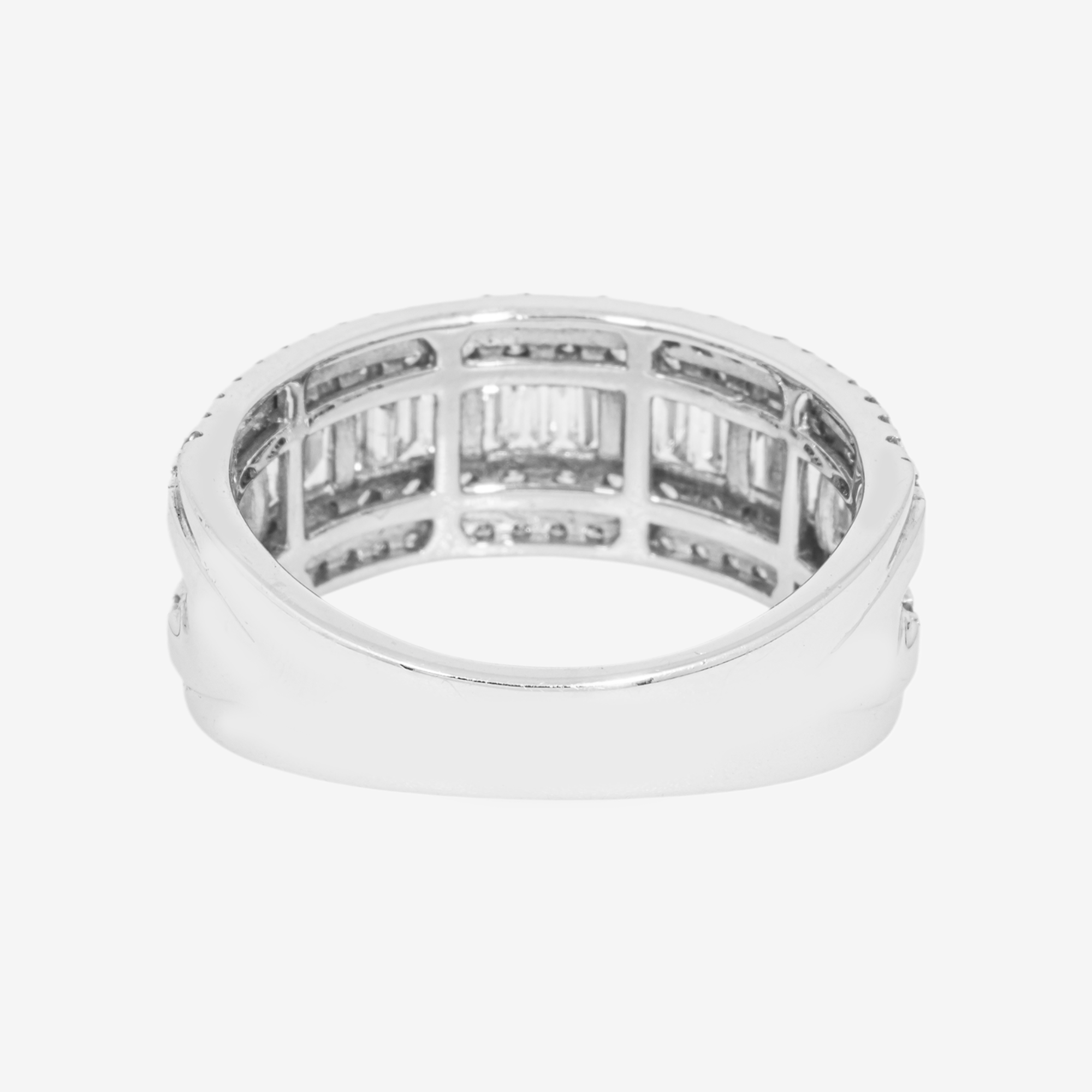 14K WHITE GOLD ROUND BAGUETTE DIAMOND RING