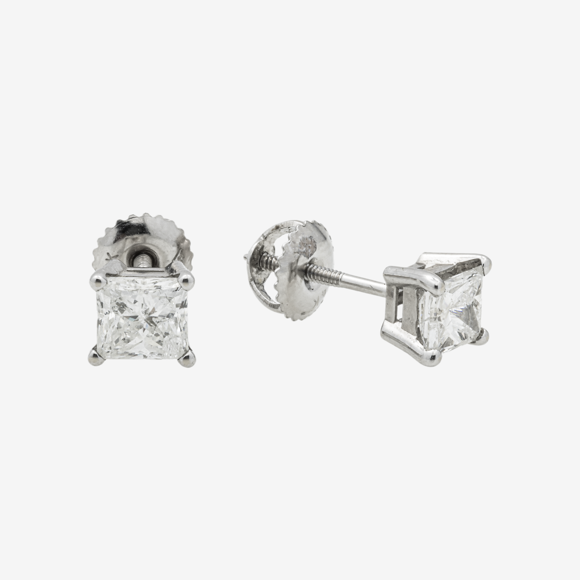 WHITE DIAMOND STUD EARRINGS